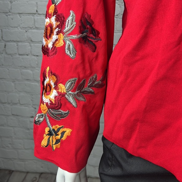 INC Red Embroidered Bell Sleeve Femme Sweater Plus Size 1X 2X 3X - Picture 6 of 6
